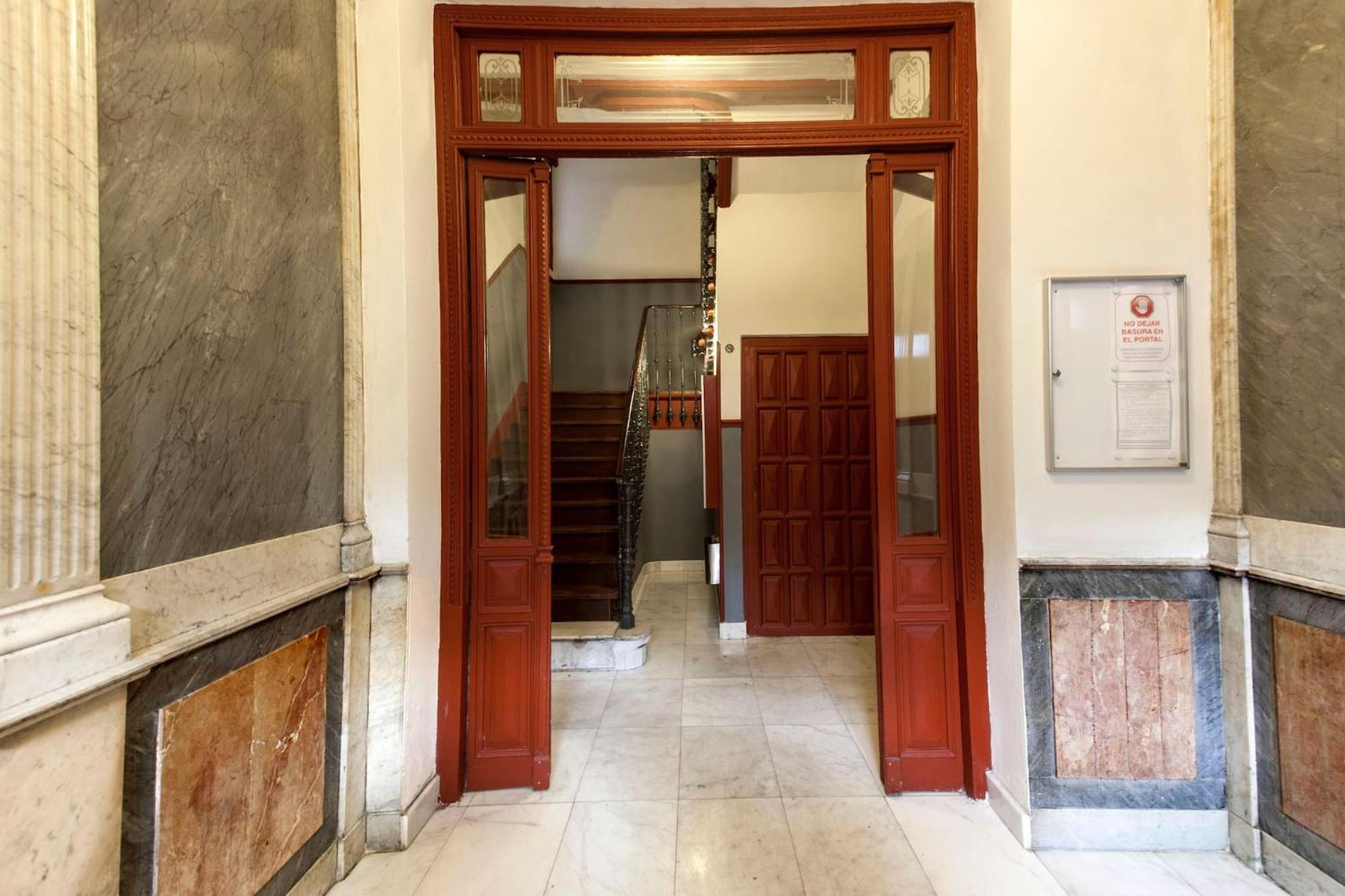 Apartamentos Day Madrid San Antonio Centro Gran Via Sol Malasana Exterior foto